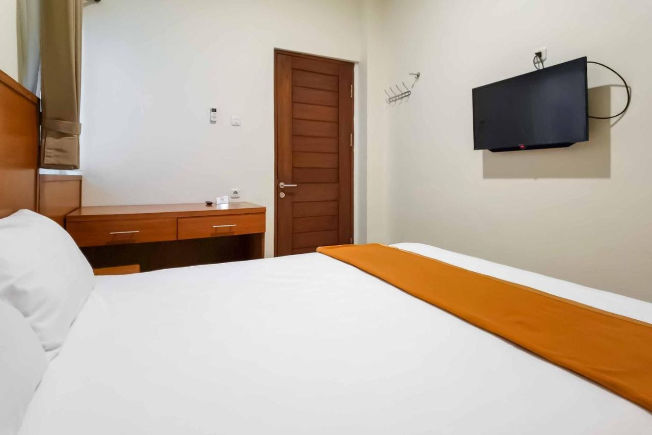 Hotel Sharon Guest House Bandung RedPartner Bandung